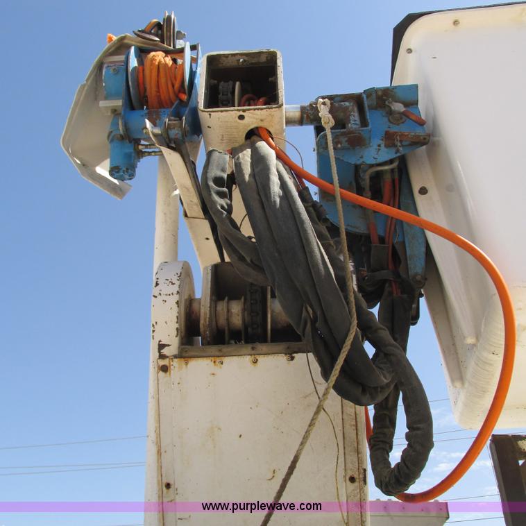 image for item G9305 1995 GMC TopKick service truck