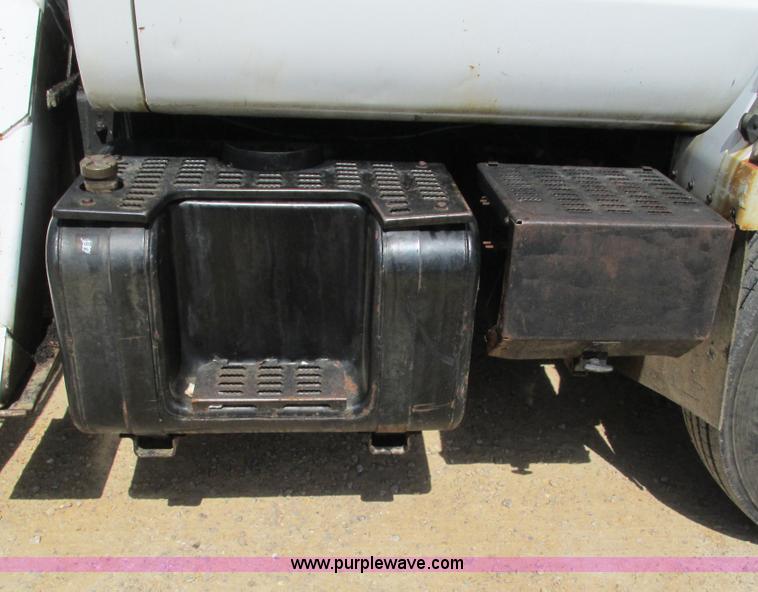 image for item G9305 1995 GMC TopKick service truck