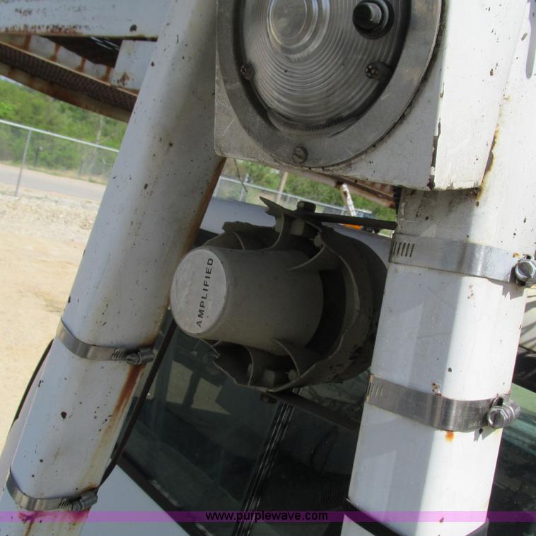 image for item G9305 1995 GMC TopKick service truck