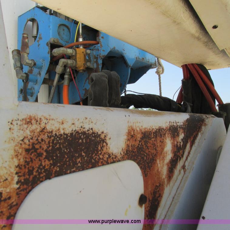 image for item G9305 1995 GMC TopKick service truck