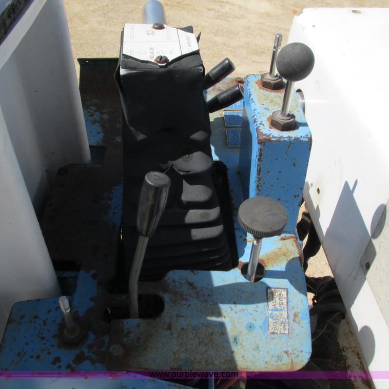 image for item G9305 1995 GMC TopKick service truck