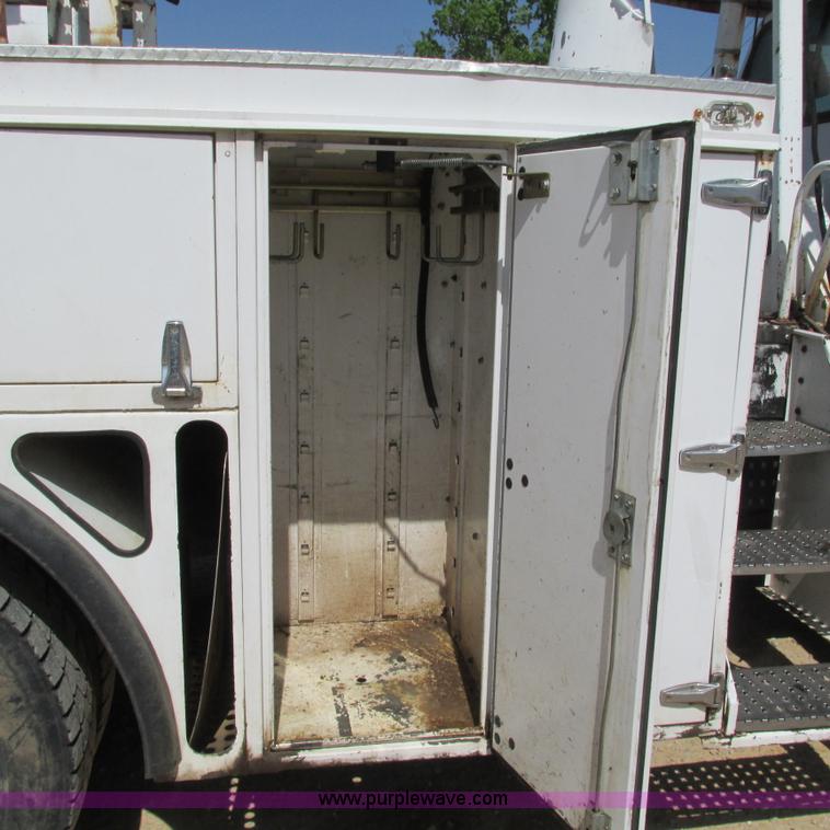 image for item G9305 1995 GMC TopKick service truck