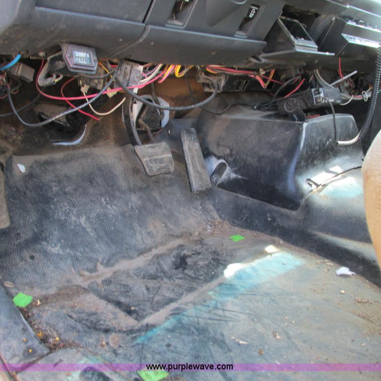 image for item G9305 1995 GMC TopKick service truck