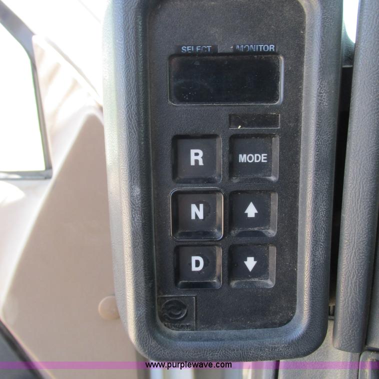 image for item G9305 1995 GMC TopKick service truck