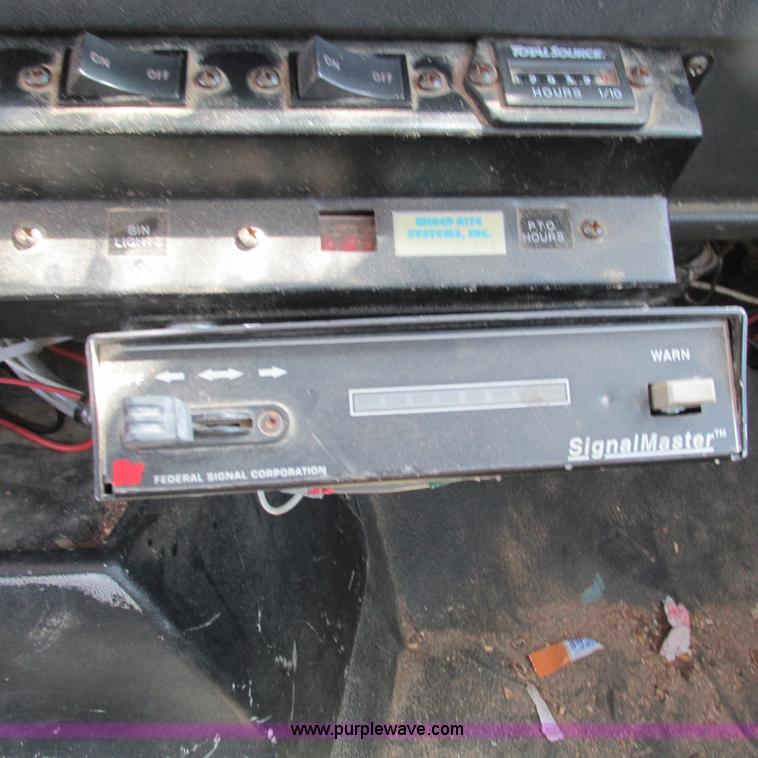 image for item G9305 1995 GMC TopKick service truck