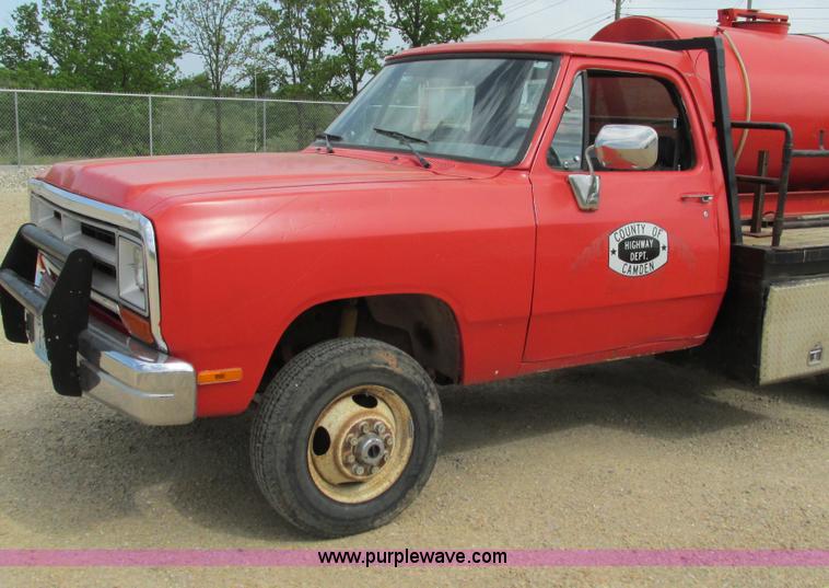 image for item G9307 1990 Dodge W350 pumper fire truck