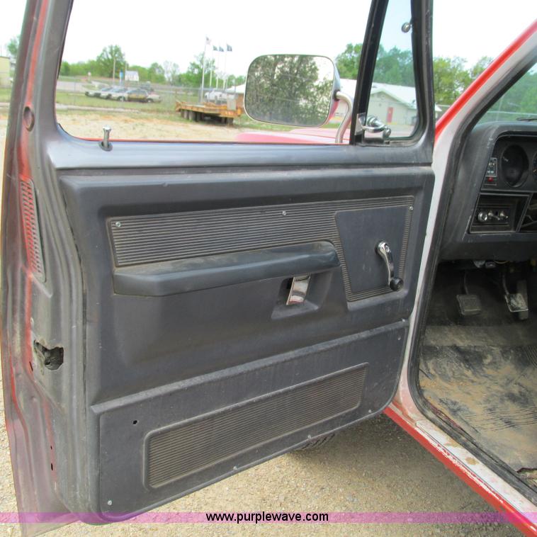 image for item G9307 1990 Dodge W350 pumper fire truck