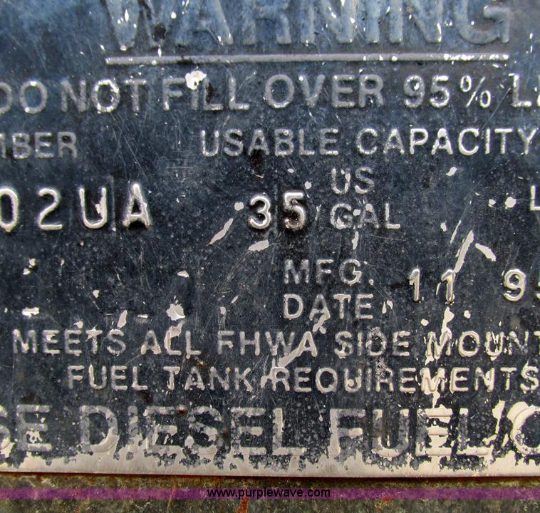 image for item G9310 1996 Ford F800 oil distribution truck