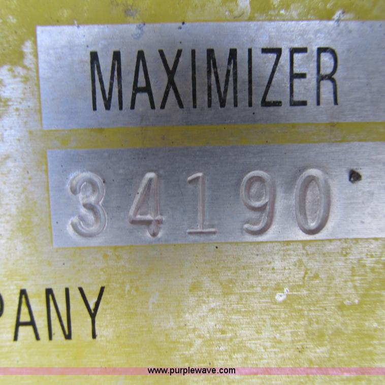 image for item G9310 1996 Ford F800 oil distribution truck