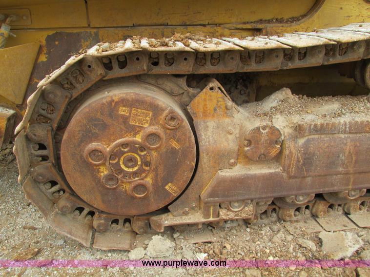 image for item G9318 2000 Caterpillar 953C track loader