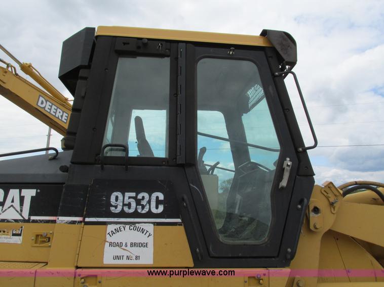 image for item G9318 2000 Caterpillar 953C track loader