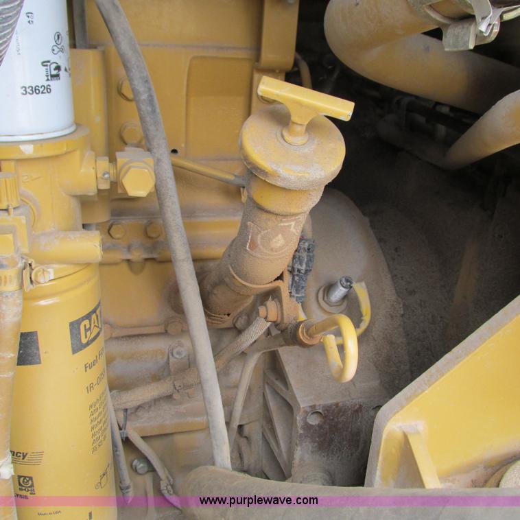 image for item G9318 2000 Caterpillar 953C track loader