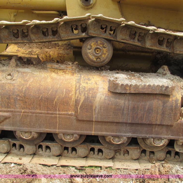 image for item G9318 2000 Caterpillar 953C track loader