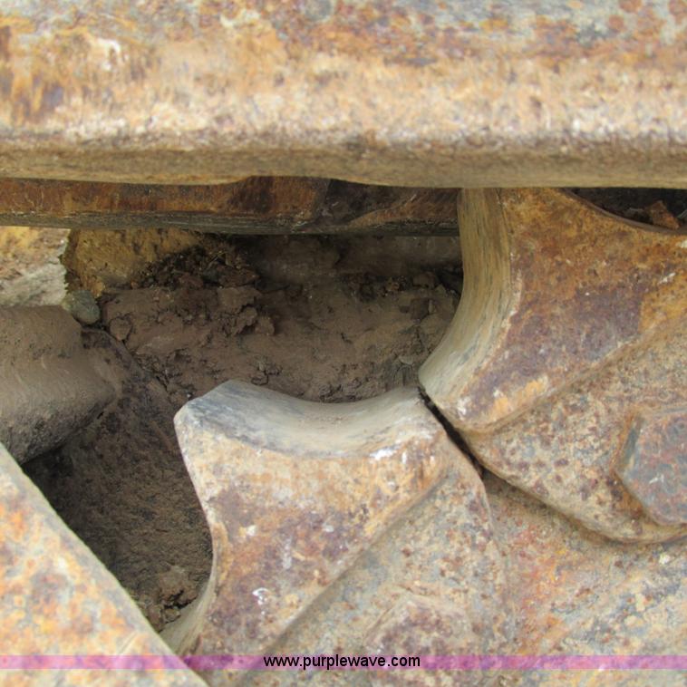 image for item G9318 2000 Caterpillar 953C track loader