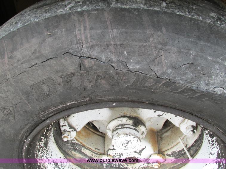 image for item G9319 1993 Homemade 40 ton equipment trailer