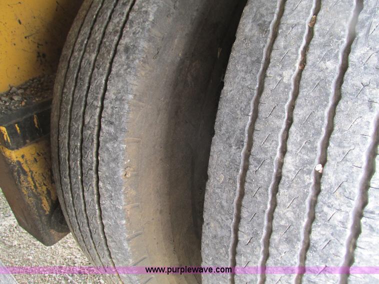 image for item G9319 1993 Homemade 40 ton equipment trailer