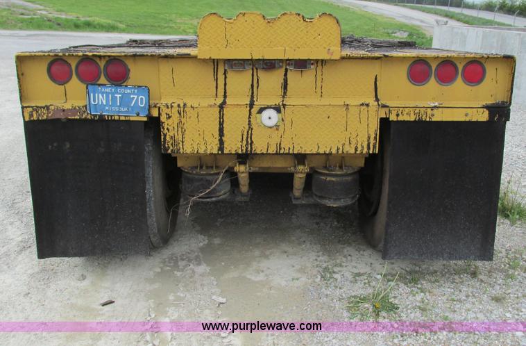 image for item G9319 1993 Homemade 40 ton equipment trailer