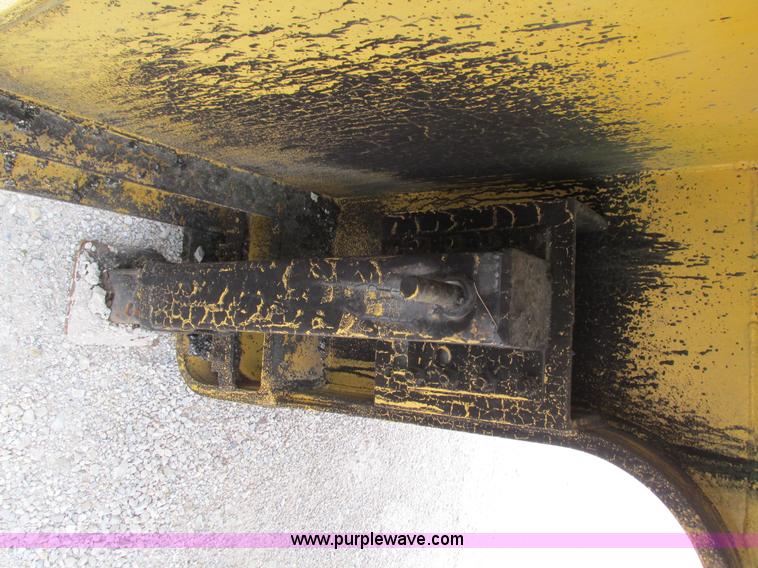 image for item G9319 1993 Homemade 40 ton equipment trailer