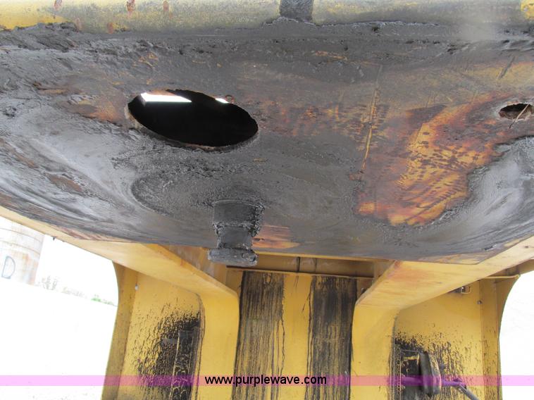 image for item G9319 1993 Homemade 40 ton equipment trailer