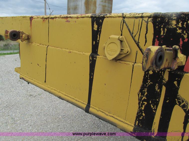 image for item G9319 1993 Homemade 40 ton equipment trailer