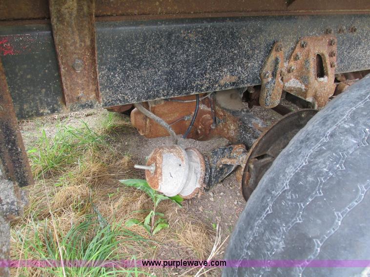 image for item G9320 2000 Volvo WG dump truck