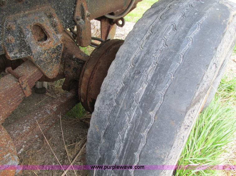 image for item G9320 2000 Volvo WG dump truck