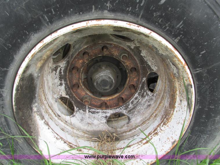 image for item G9320 2000 Volvo WG dump truck