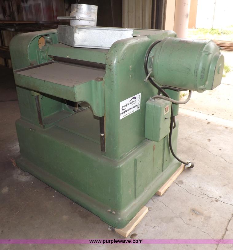 image for item H1899 Powermatic 221 wood planer