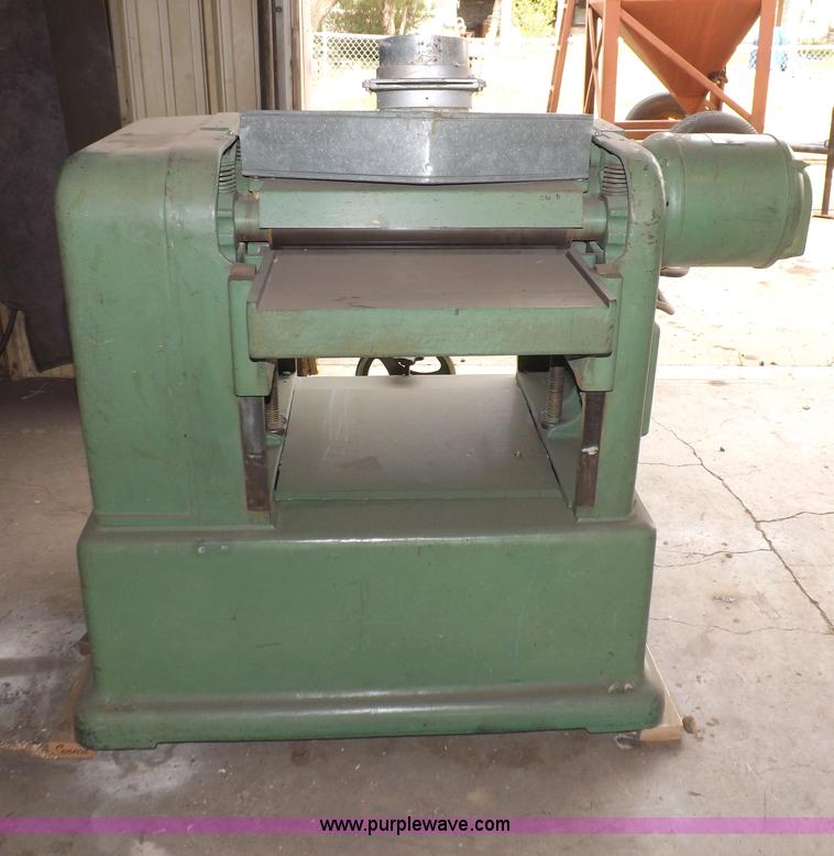 image for item H1899 Powermatic 221 wood planer