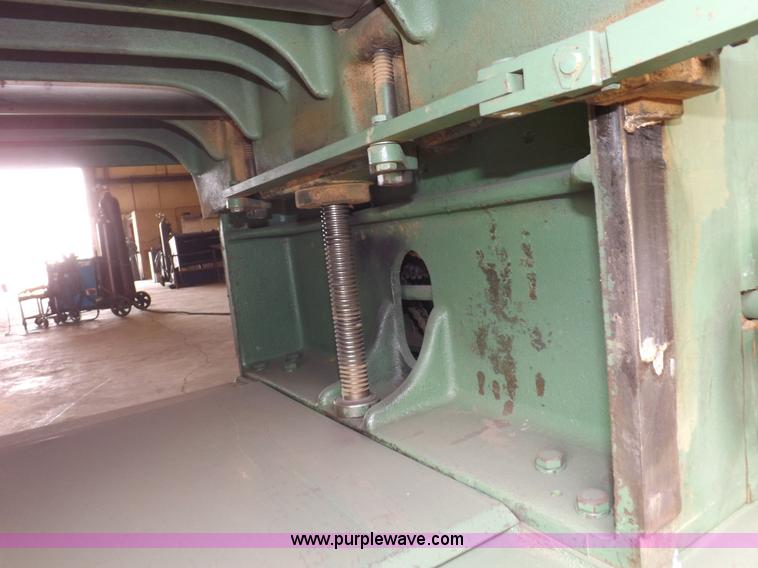 image for item H1899 Powermatic 221 wood planer