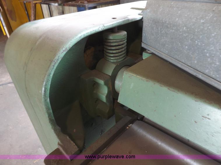 image for item H1899 Powermatic 221 wood planer