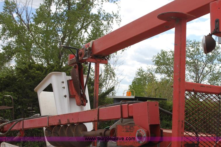 image for item H2053 1990 Ford F450 Super Duty bucket truck