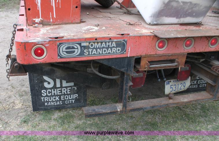 image for item H2053 1990 Ford F450 Super Duty bucket truck