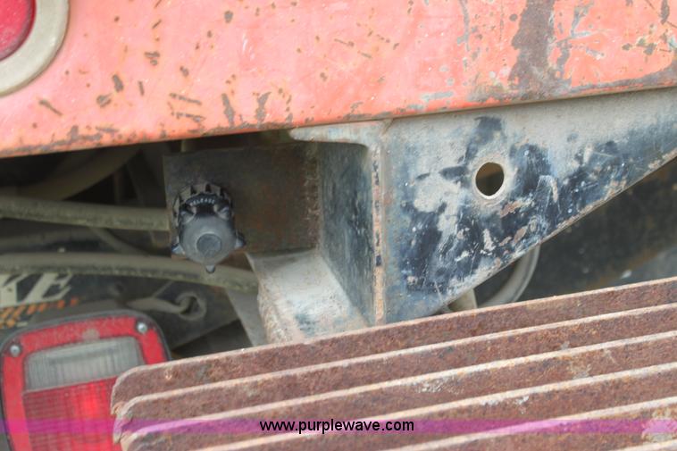 image for item H2053 1990 Ford F450 Super Duty bucket truck