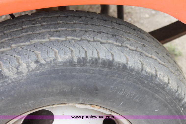 image for item H2053 1990 Ford F450 Super Duty bucket truck