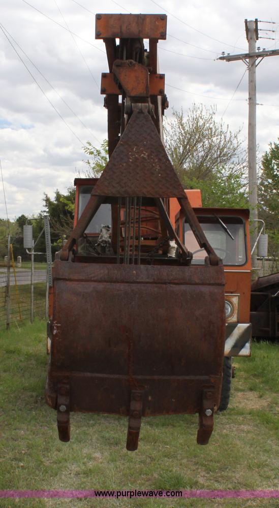 image for item H2056 1963 Bantam T350 18 ton crane truck