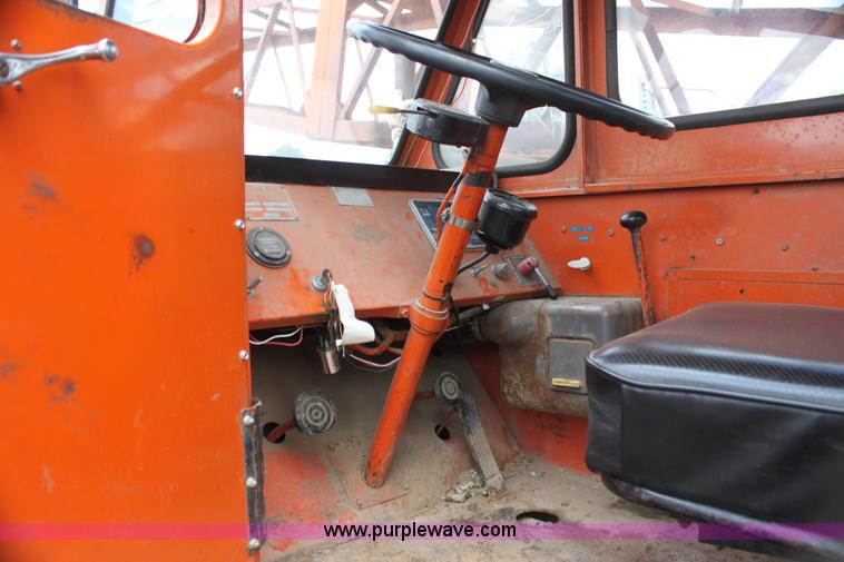 image for item H2056 1963 Bantam T350 18 ton crane truck