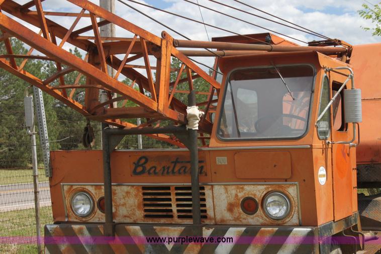 image for item H2056 1963 Bantam T350 18 ton crane truck