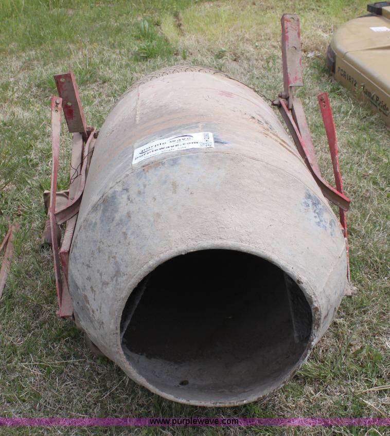 image for item H2060 Three point concrete mixer