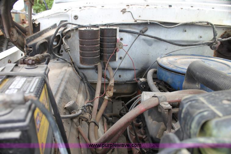 image for item H2063 1979 Ford F600 bucket truck