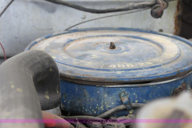 image for item H2063 1979 Ford F600 bucket truck