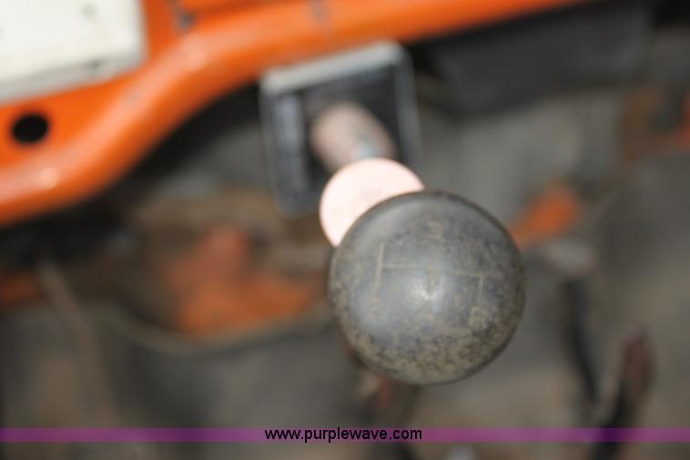 image for item H2064 1969 Ford F600 bucket truck