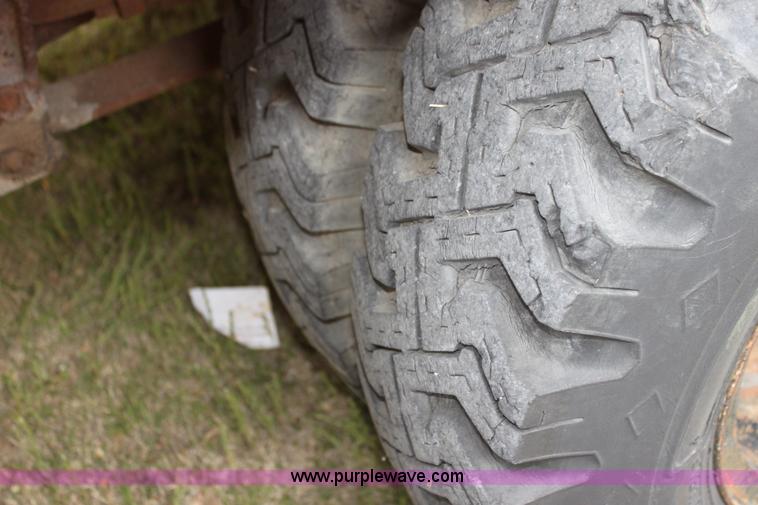 image for item H2064 1969 Ford F600 bucket truck