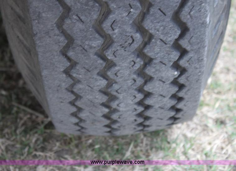 image for item H2064 1969 Ford F600 bucket truck