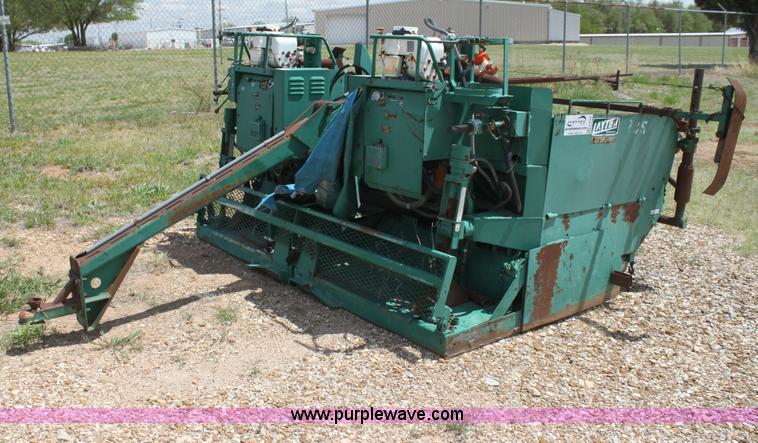 image for item H2069 Layton D550 Super paver