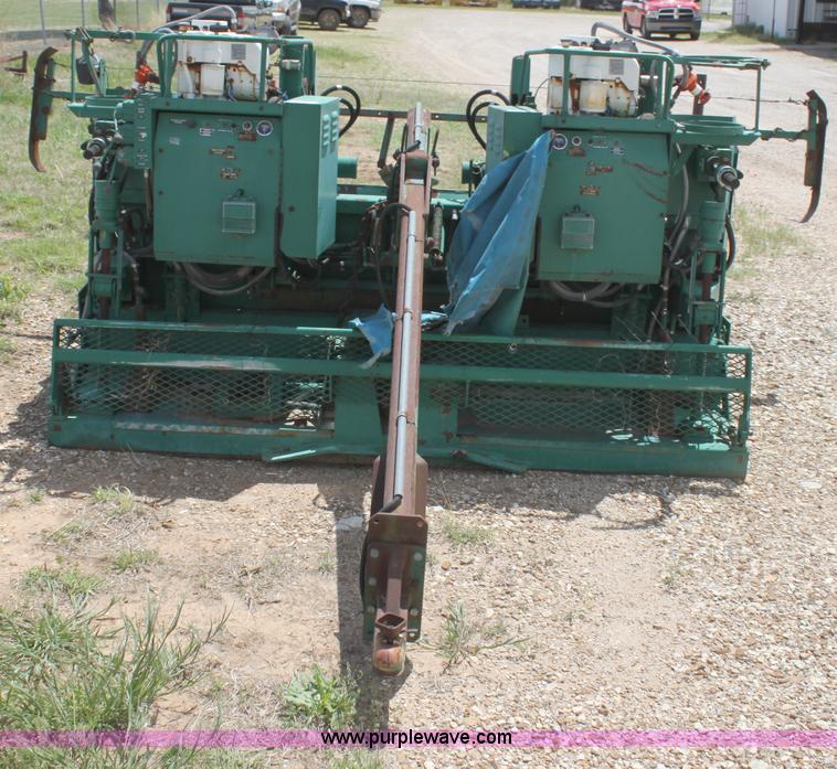 image for item H2069 Layton D550 Super paver