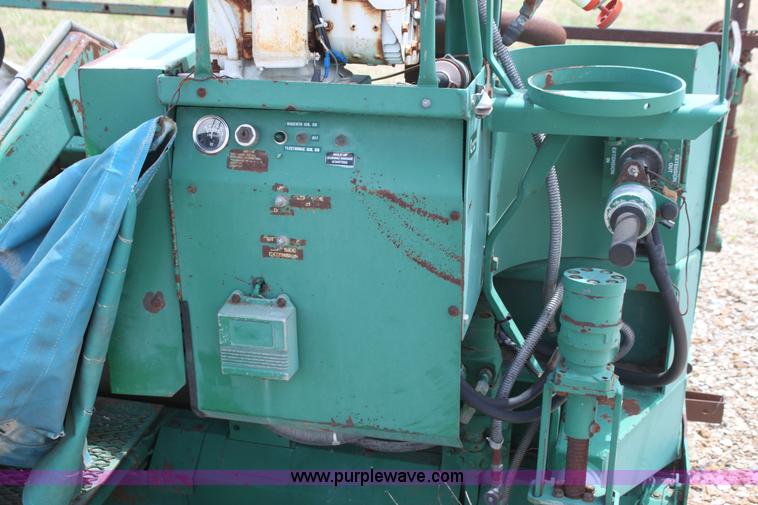 image for item H2069 Layton D550 Super paver