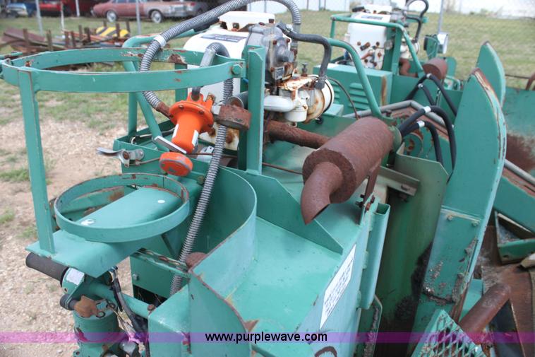 image for item H2069 Layton D550 Super paver