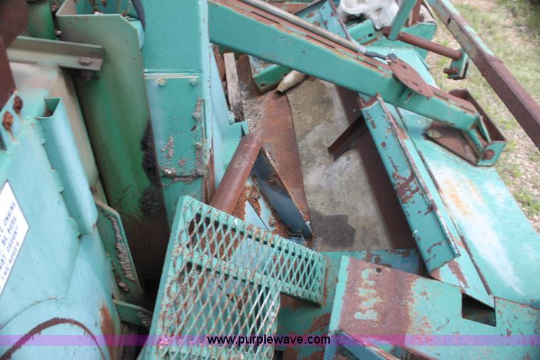 image for item H2069 Layton D550 Super paver