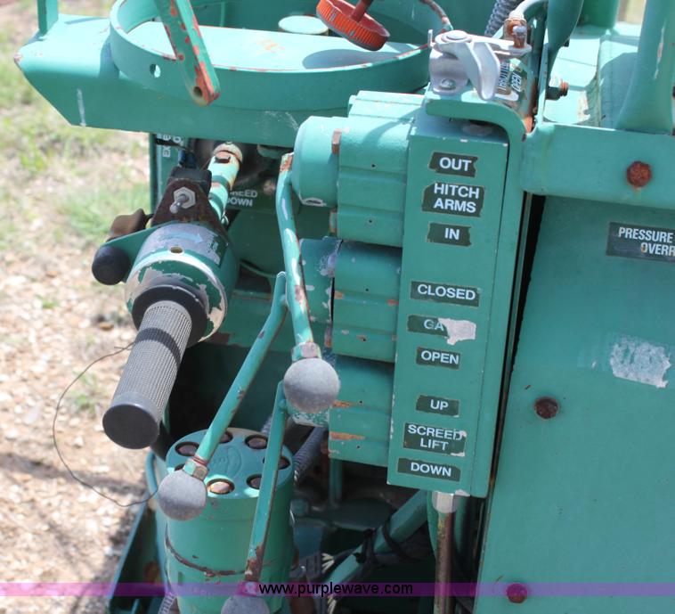 image for item H2069 Layton D550 Super paver